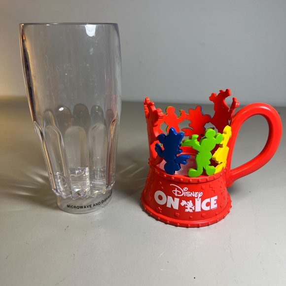 DISNEY on ICE - Light up Souvenir Mug (VIDEO Included) - Picture 3 of 7